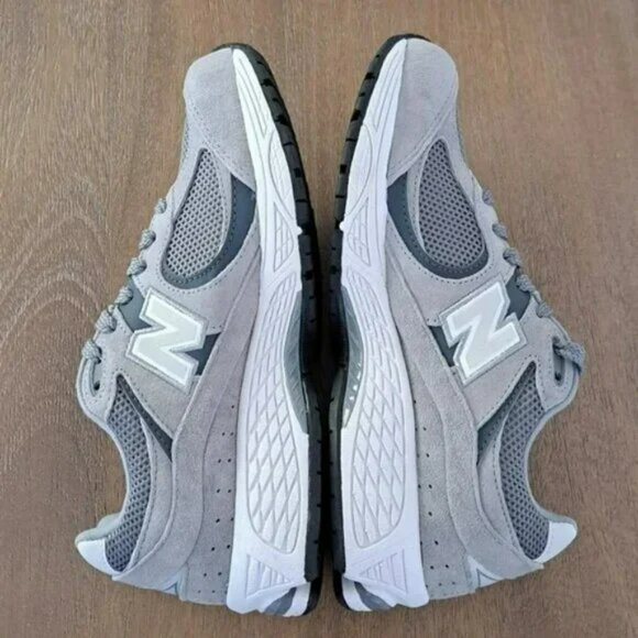 New Balance 2002R Sneaker - Color: Grey / Grey - Size: Women 7 Wide (D) - Picture 7 of 9